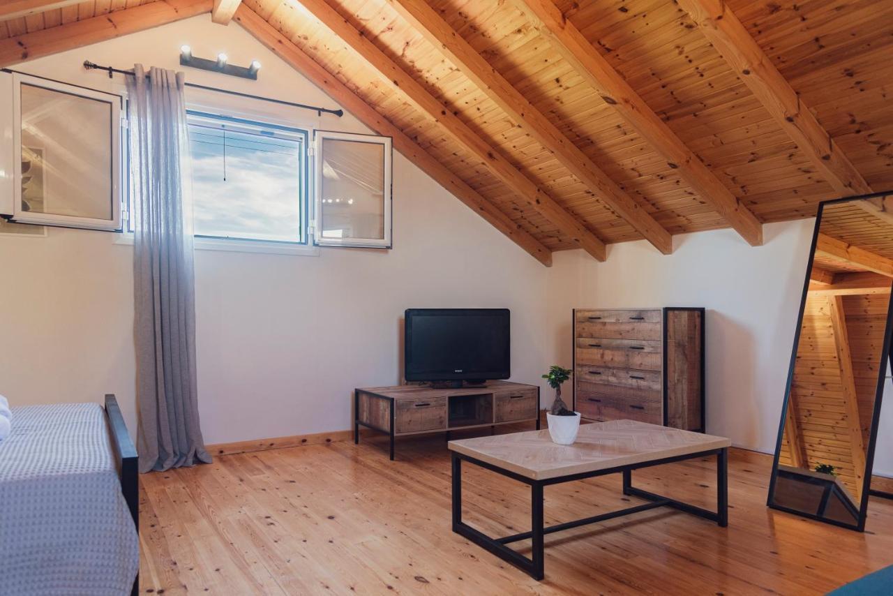 Burnelia Vacation House Lefkímmi Buitenkant foto